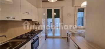 Trilocale 67 m², Novoli, Firenze