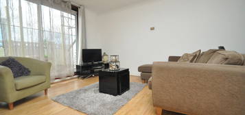 2 bed flat to rent