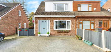 3 bedroom semi-detached house for sale