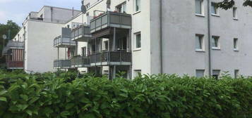 Düsseldorf - Lierenfeld, Gemütliche 3-Zimmerwohnung mit offenem Kochbereich, Balkon und Stellplatz