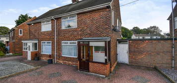 2 bedroom semi-detached house for sale