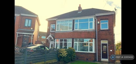 3 bedroom semi-detached house