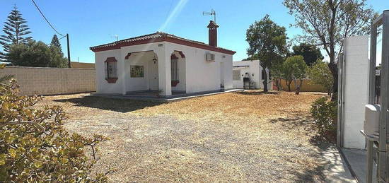 Casa en Pinar de los Franceses - Marquesado, Chiclana de la Frontera