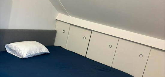 Te huur kamer houten castellum