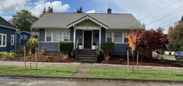 646 N Anderson St, Tacoma, WA 98406