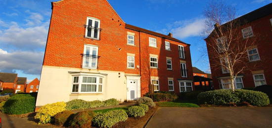 Flat to rent in Greenfinch Crescent, Witham St. Hughs, Lincoln LN6