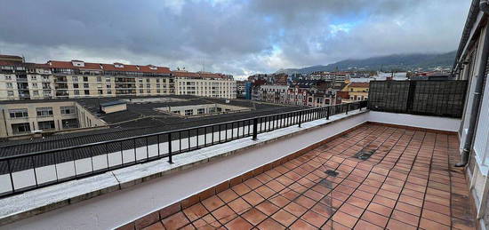 Ático en calle Ventura Rodríguez, Campo San Francisco - Plaza de América, Oviedo