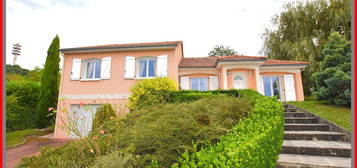 Maison  à vendre, 6 pièces, 3 chambres, 128 m²