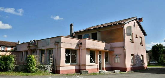 Maison à vendre 10 pièces à BEAUCHALOT (31)