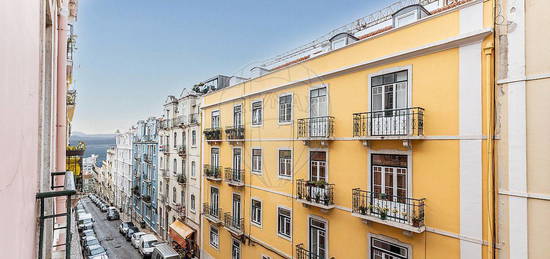 Apartamento T3 para arrendar em Lisboa