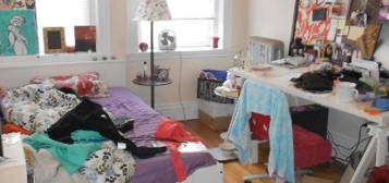 110 Warren St Apt 22, Brighton, MA 02135