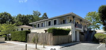 GRADIGNAN quartier Ornon, appartement de type 2 pièces avec terrasse et 2 parking