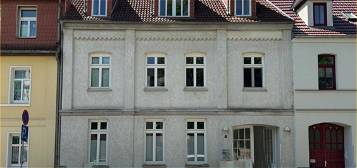 BUSCH-IMMOBILIEN ~ Dachgeschoss-Wohnung mit Esszimmer & Hofnutzung!