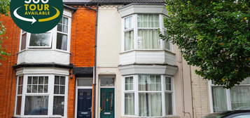 Terraced house to rent in Walton Street, Leicester LE3