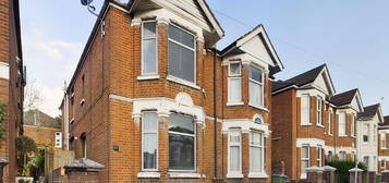 4 bed property to rent