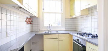 1 bed semi-detached house to rent