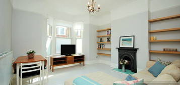 2 bed flat to rent