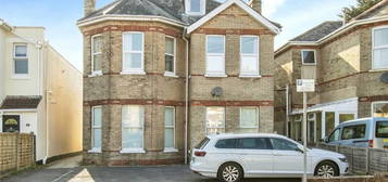 2 bedroom maisonette for sale