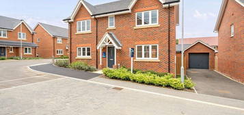 5 bed detached house for sale