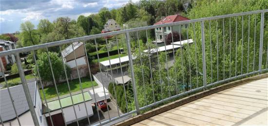 Heimkommen und Wohlfühlen - Moderner Bodenbelag - 2 Bäder - 2 Balkone - 2 Stellplätze