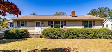 1064 Critzer Dr, Lugoff, SC 29078