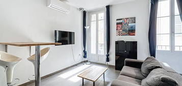 Studio meublé  à louer, 1 pièce, 26 m², Étage 2/–