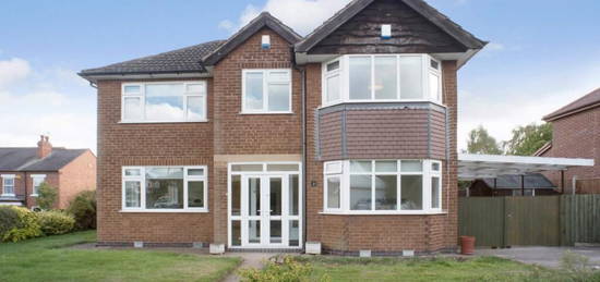 5 bedroom detached house