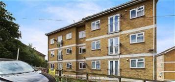 Flat for sale in Longhill Avenue, Chatham ME5