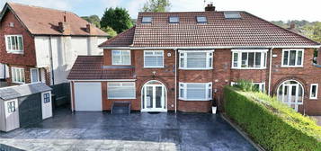 5 bedroom semi-detached house for sale