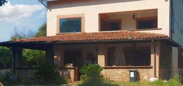 Villa all'asta in via Colle Pastino, 12