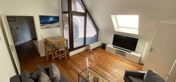 Charmante, sanierte 1,5-Zimmer-Wohnung Loft Charakter mit Balkon und Einbauküche in Düsseldorf