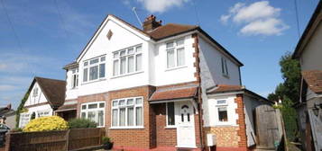 1 bedroom semi-detached house to rent