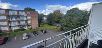 Flat to rent in Devonshire Court, New Hall Road M7