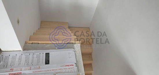 Venda de Apartamento T1 Duplex Metro Campanhã