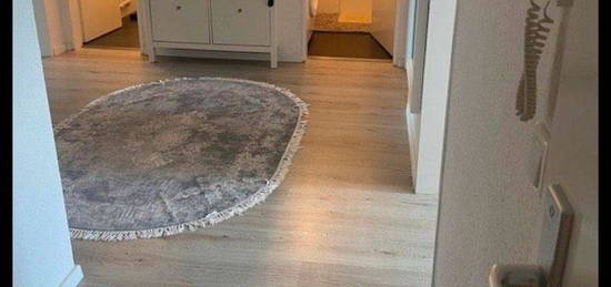 schöne 3 Zimmer Wohnung mit zwei Balkonen