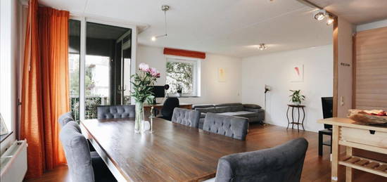 Ruim appartement, 2 slaapkamers in oud west