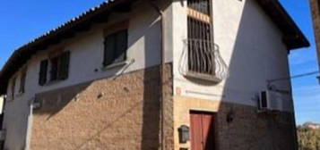 Casale/cascina in affitto a Castelnuovo Calcea
