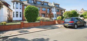 Flat to rent in Cossington Road, Westcliff-On-Sea SS0