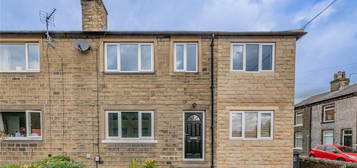 4 bed terraced house for sale