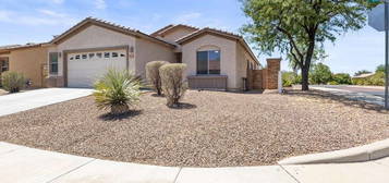 12707 N Crooked Willow Dr, Marana, AZ 85653