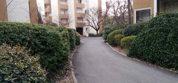 Studio meublé  à louer, 1 pièce, 22 m², Balcon