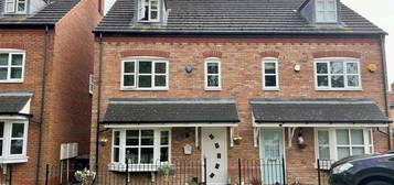 4 bedroom town house for sale