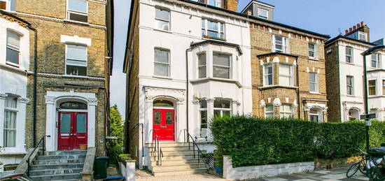 3 bed flat for sale