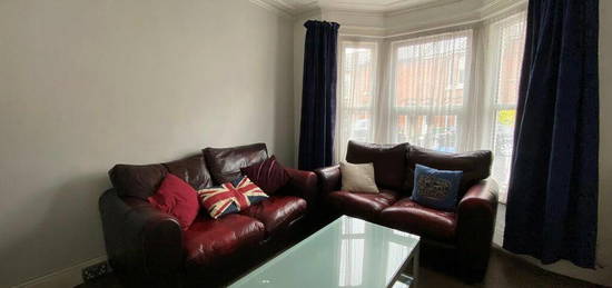 4 bedroom terraced house