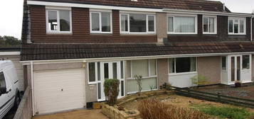 3 bedroom semi-detached house to rent