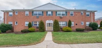 15 Knox Ter, Wayne, NJ 07470