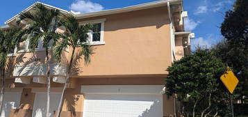 450 Amador Ln #1, West Palm Beach, FL 33401