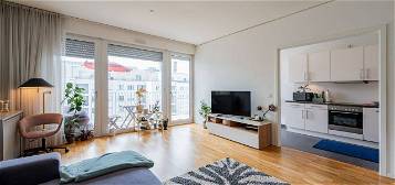 Bright and furnished apartment in central Berlin
