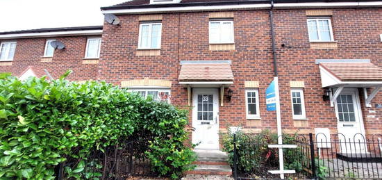 4 bed town house for sale