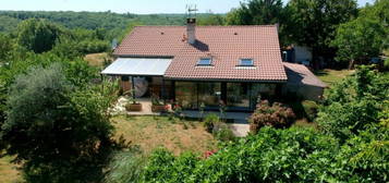 Maison 142 m² avec logement indépendant plain-pied, grand jardin et garage